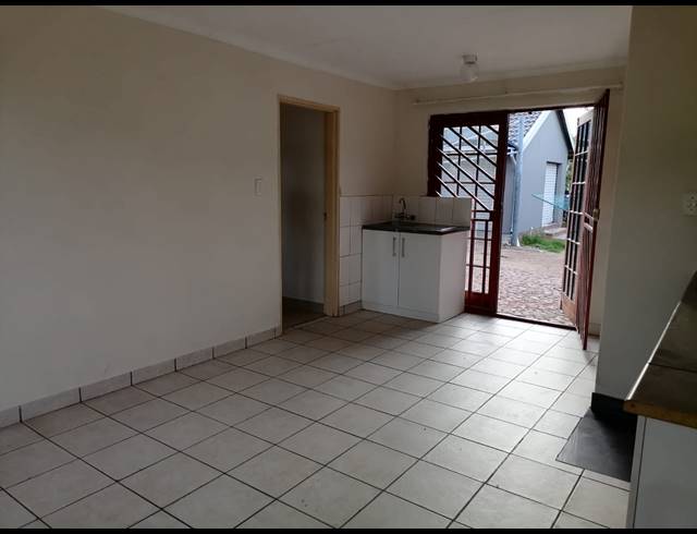 4 BEDROOM HOUSE RENTED IN NOORDWYK